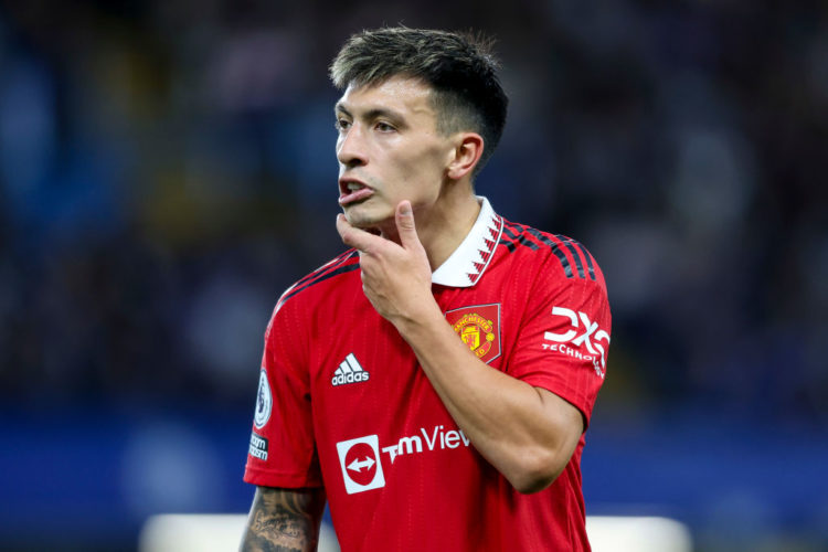 Erik ten Hag reacts to Lisandro Martinez celebrating with fan at Chelsea