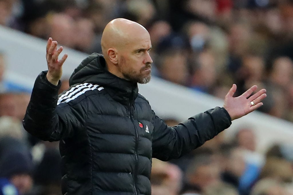 Erik ten Hag frustrated with Manchester United's crossing tactic against Aston Villa