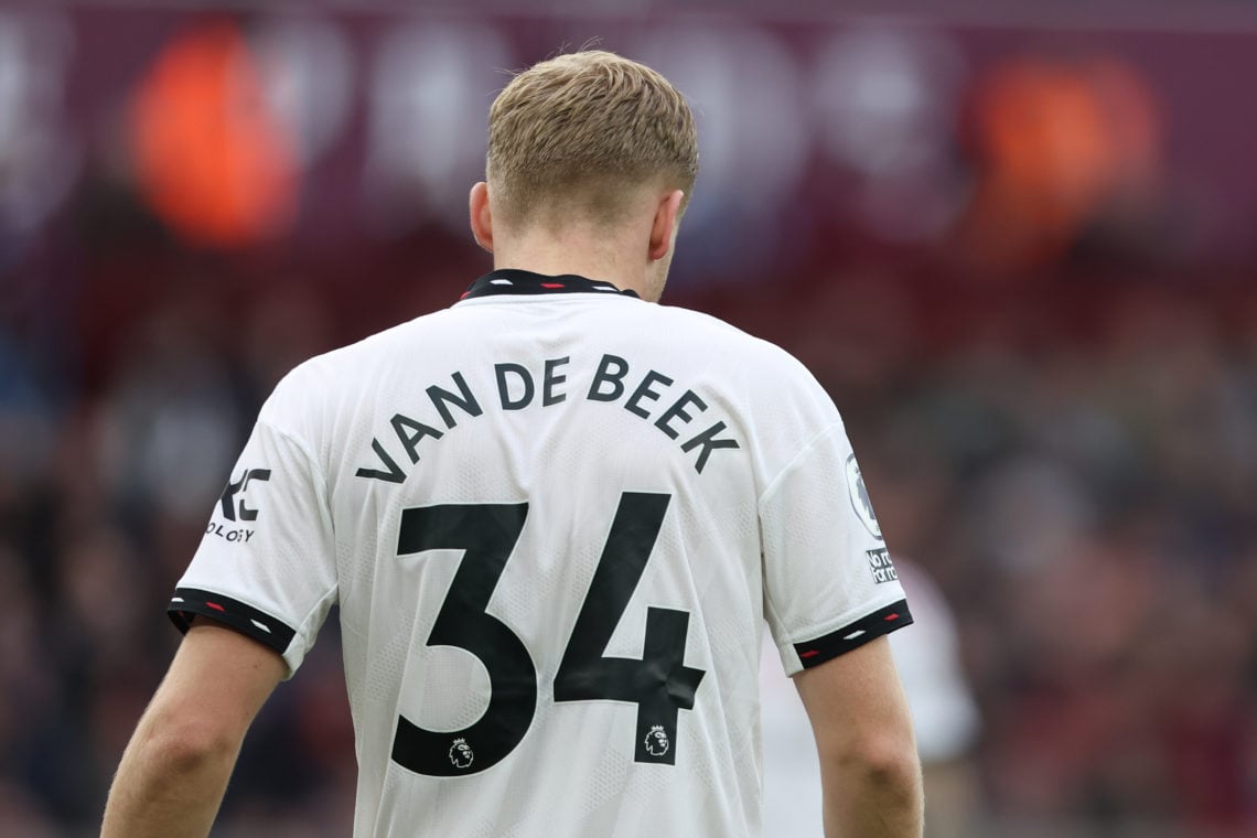 Rio Ferdinand coммents on Donny van de Beek's strυggles at Manchester United