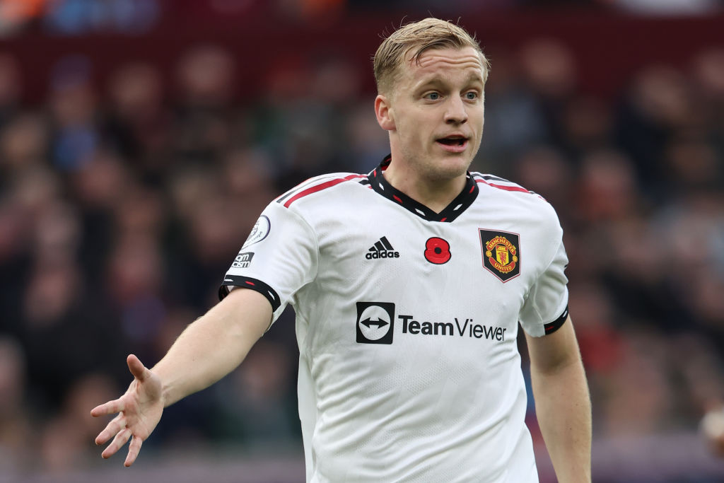 Aston Villa v Manchester United - Premier League