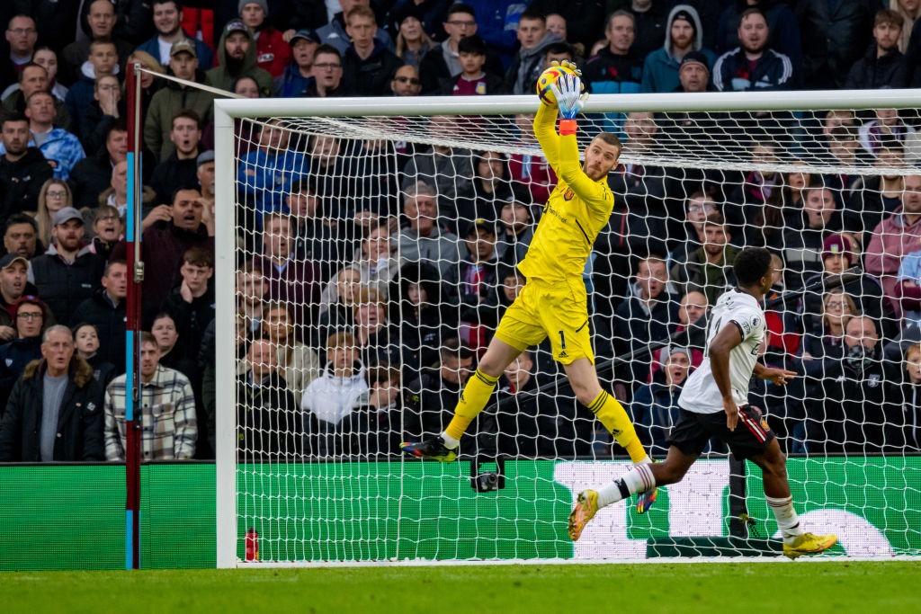 Aston Villa v Manchester United - Premier League
