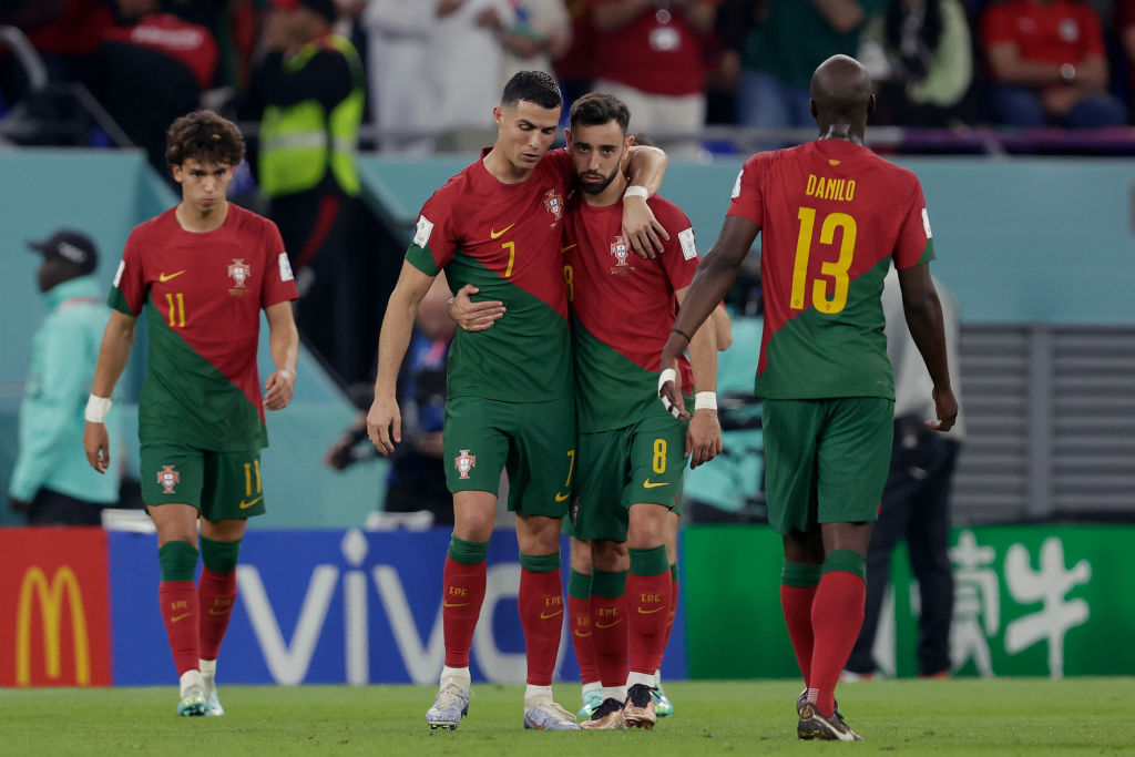 Bruno Fernandes provides two assists as Cristiano Ronaldo makes World ...