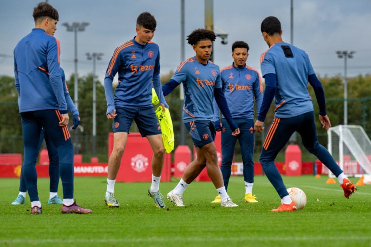 (EXCLUSIVE COVERAGE) Alejandro Garnacho, Tyler Fredricson, Shola Shoretire, Jadon Sancho, Zidane Iqbal of Manchester United in action during a firs...