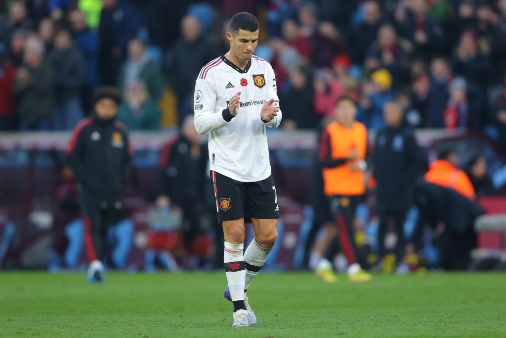 Aston Villa v Manchester United - Premier League