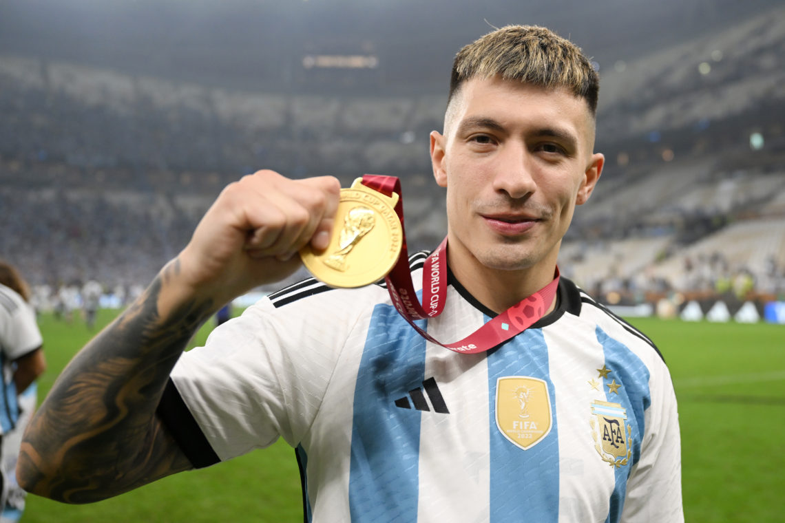 Lisandro Martinez kisses World Cup on open top bus parade in Argentina's packed streets