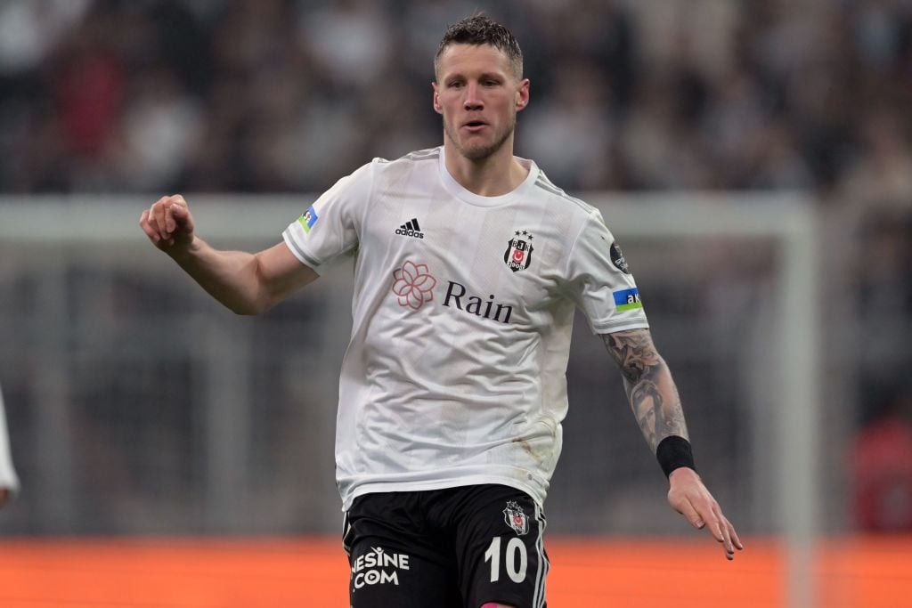 Fabrizio Romano issues update on when Wout Weghorst will undergo Manchester United medical