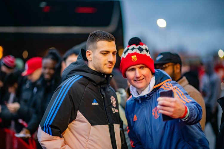 Manchester United suffer Diogo Dalot injury blow ahead of derby