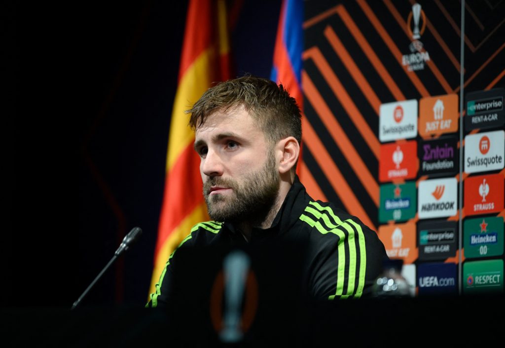 FBL-EUR-C3-MANCHESTER UNITED-PRESSER