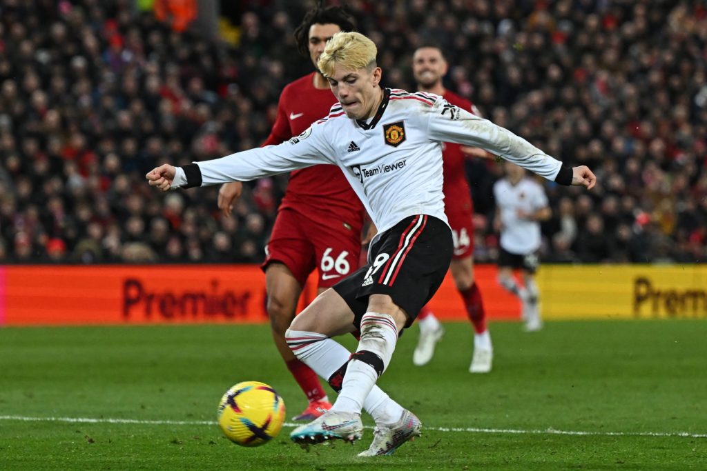 FBL-ENG-PR-LIVERPOOL-MAN UTD