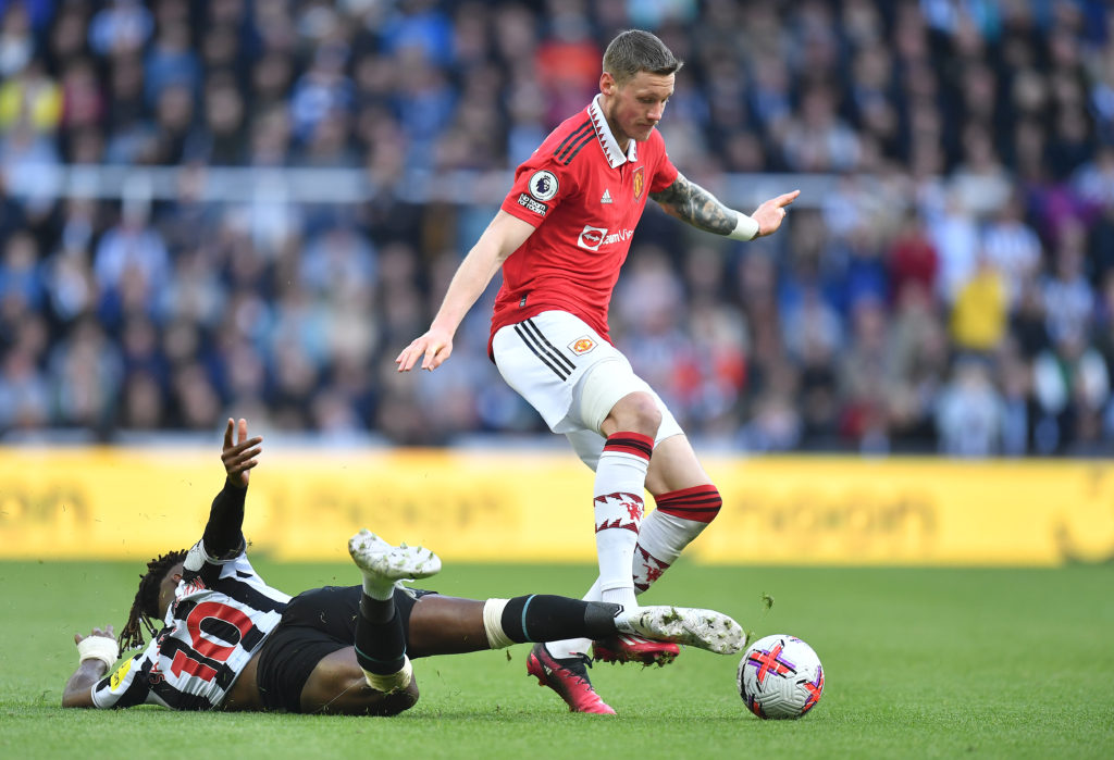 Newcastle United v Manchester United - Premier League