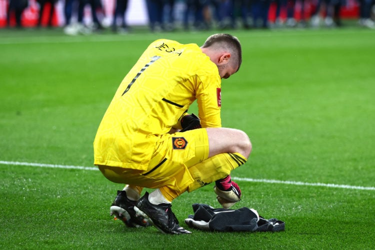 Erik ten Hag comments on David de Gea and says Manchester United 'let him down' v Sevilla