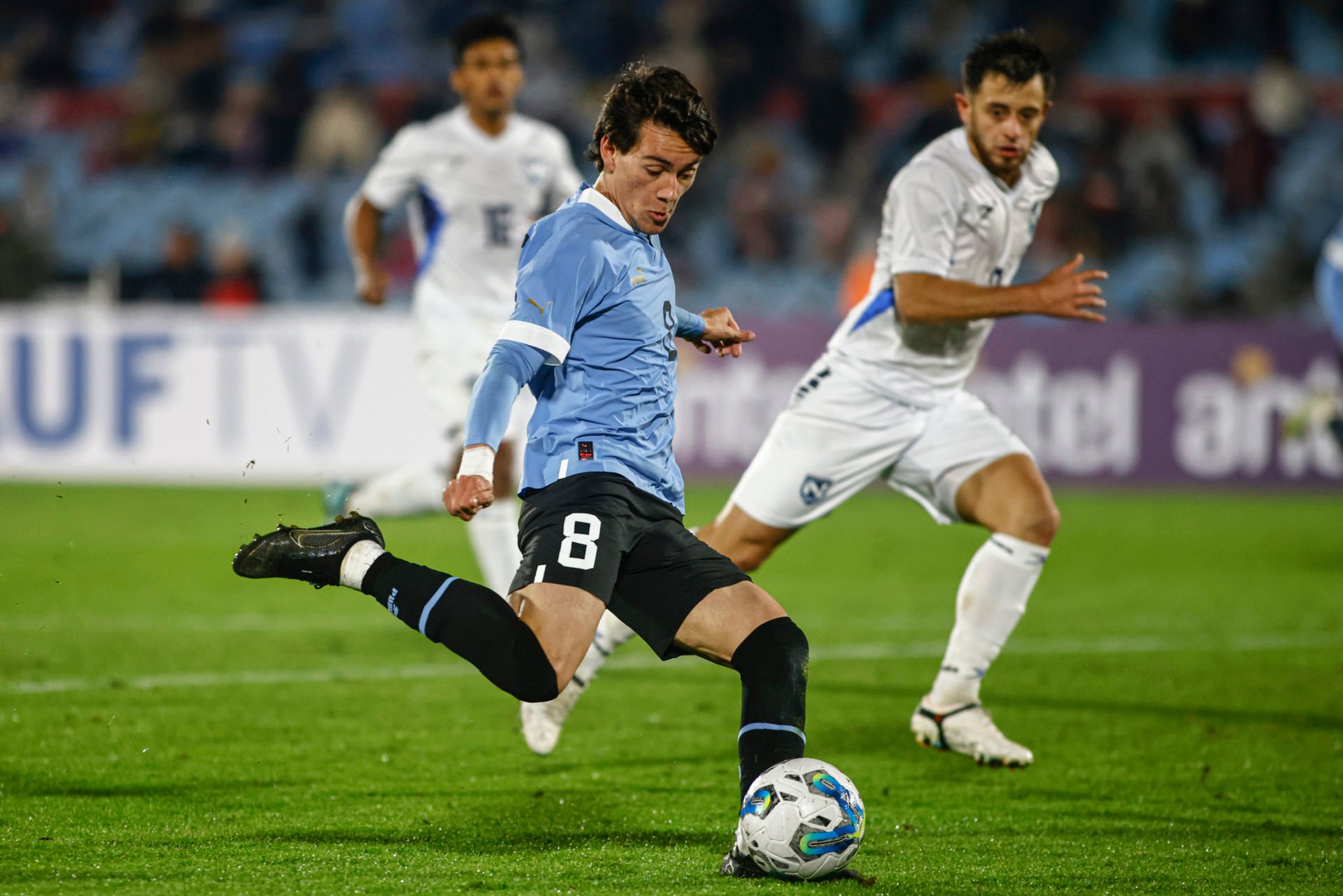 Uruguayan press react as Facundo Pellistri provides double assist in 4 ...