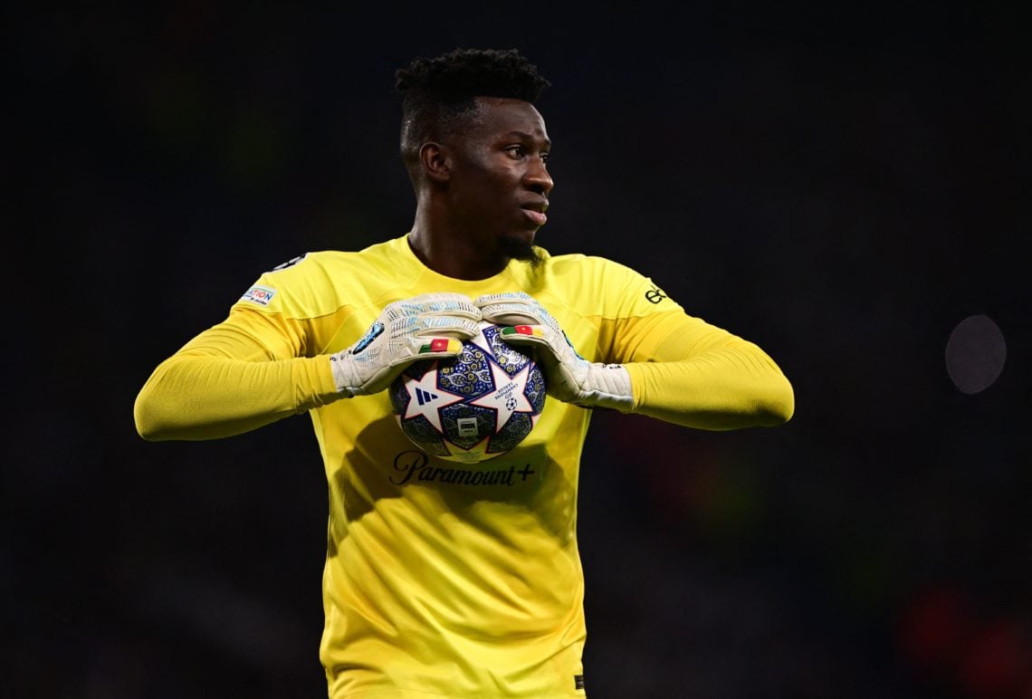 Manchester United's deal for number one goalkeeping target could be completed 'tonight'