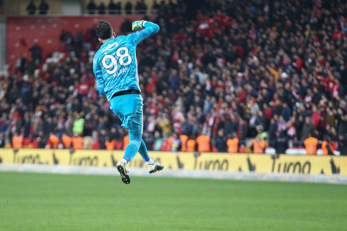 Selling club release statement as Manchester United move one step closer to £6m deal