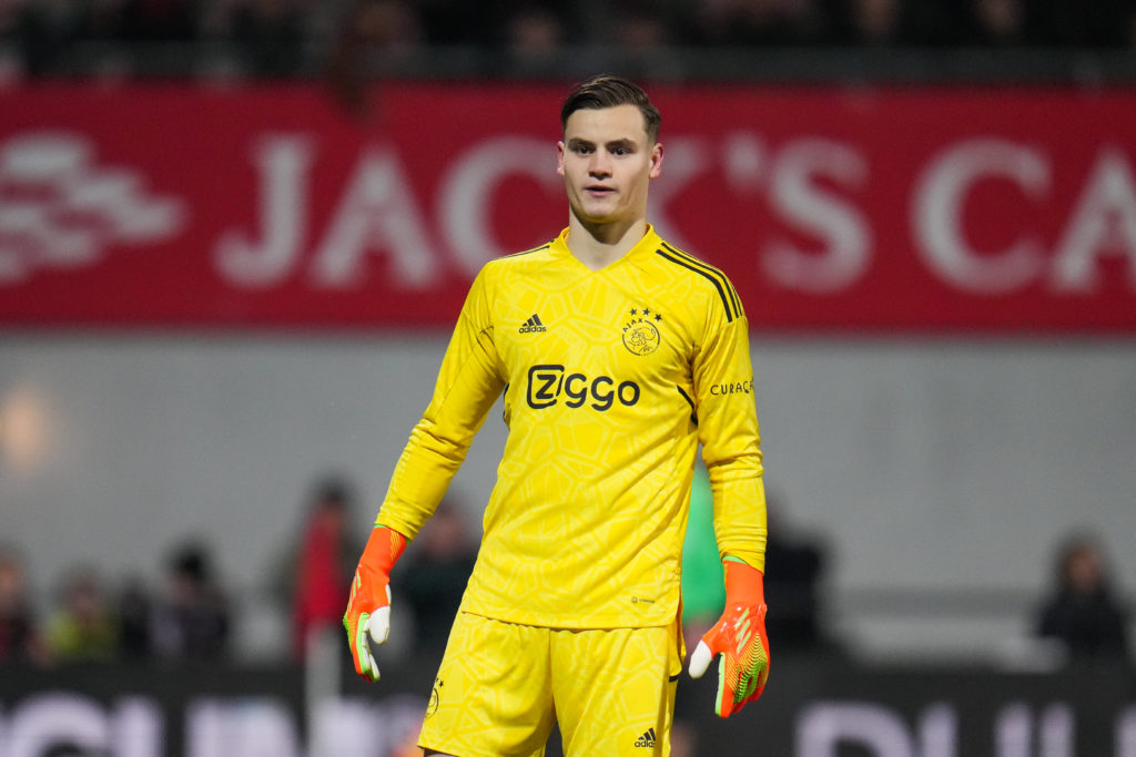 Charlie Setford. Fuente: @AFCAjax.