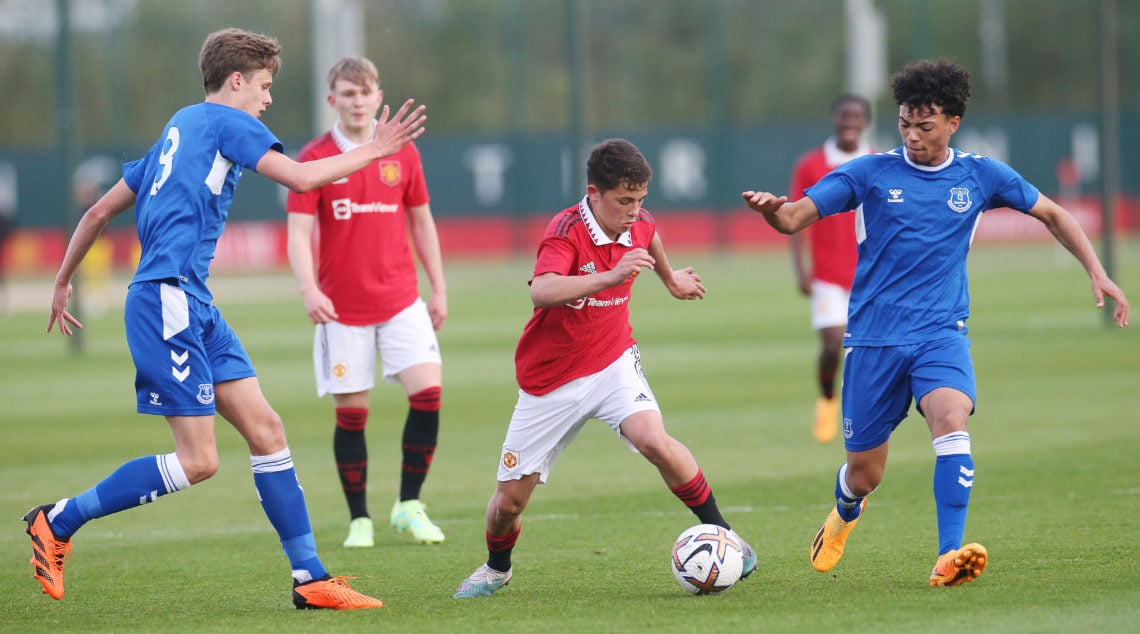 Manchester United superkid Shea Lacey signs new contract