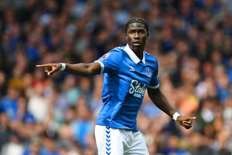 Club fear they can't stop £50m star joining Manchester United before transfer deadline
