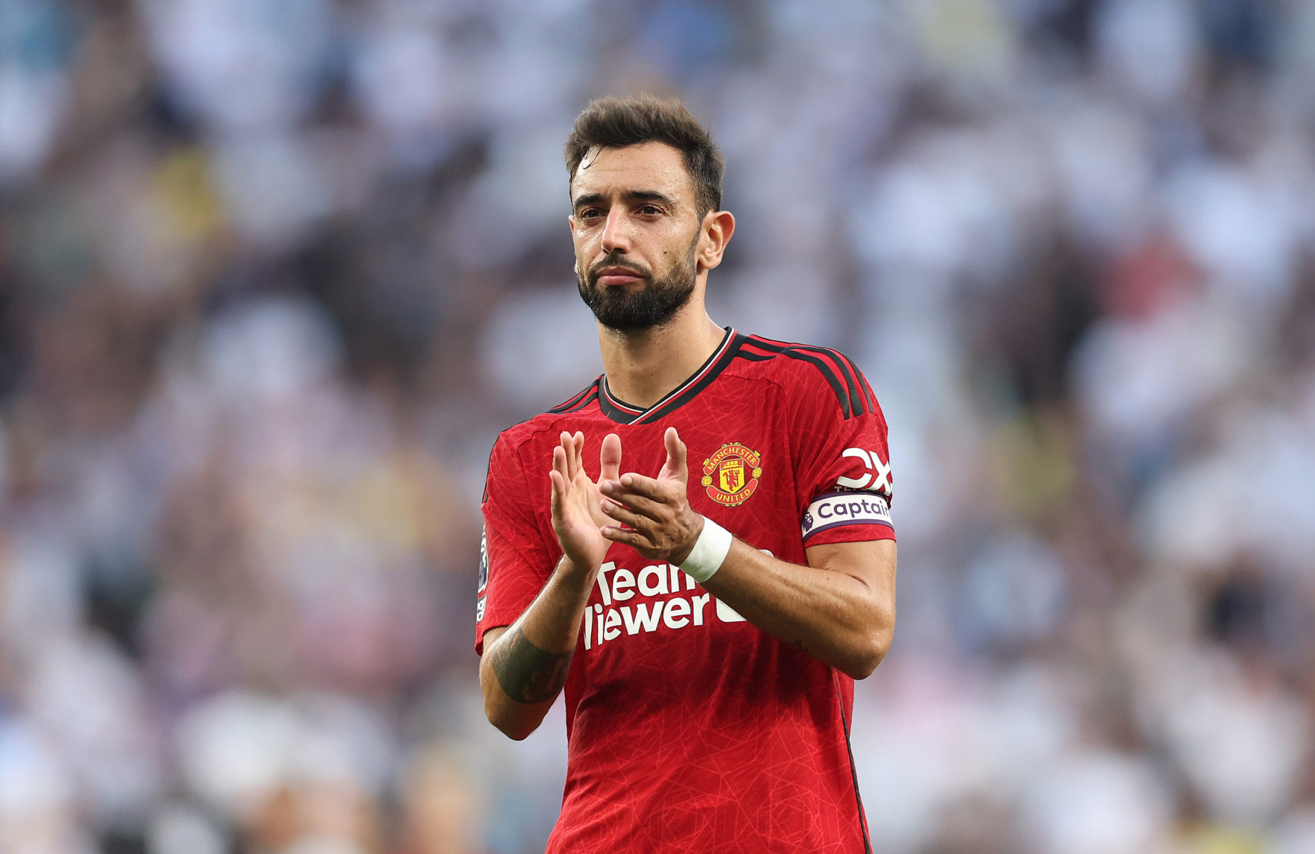 Bruno Fernandes reveals his Man Utd shirt number