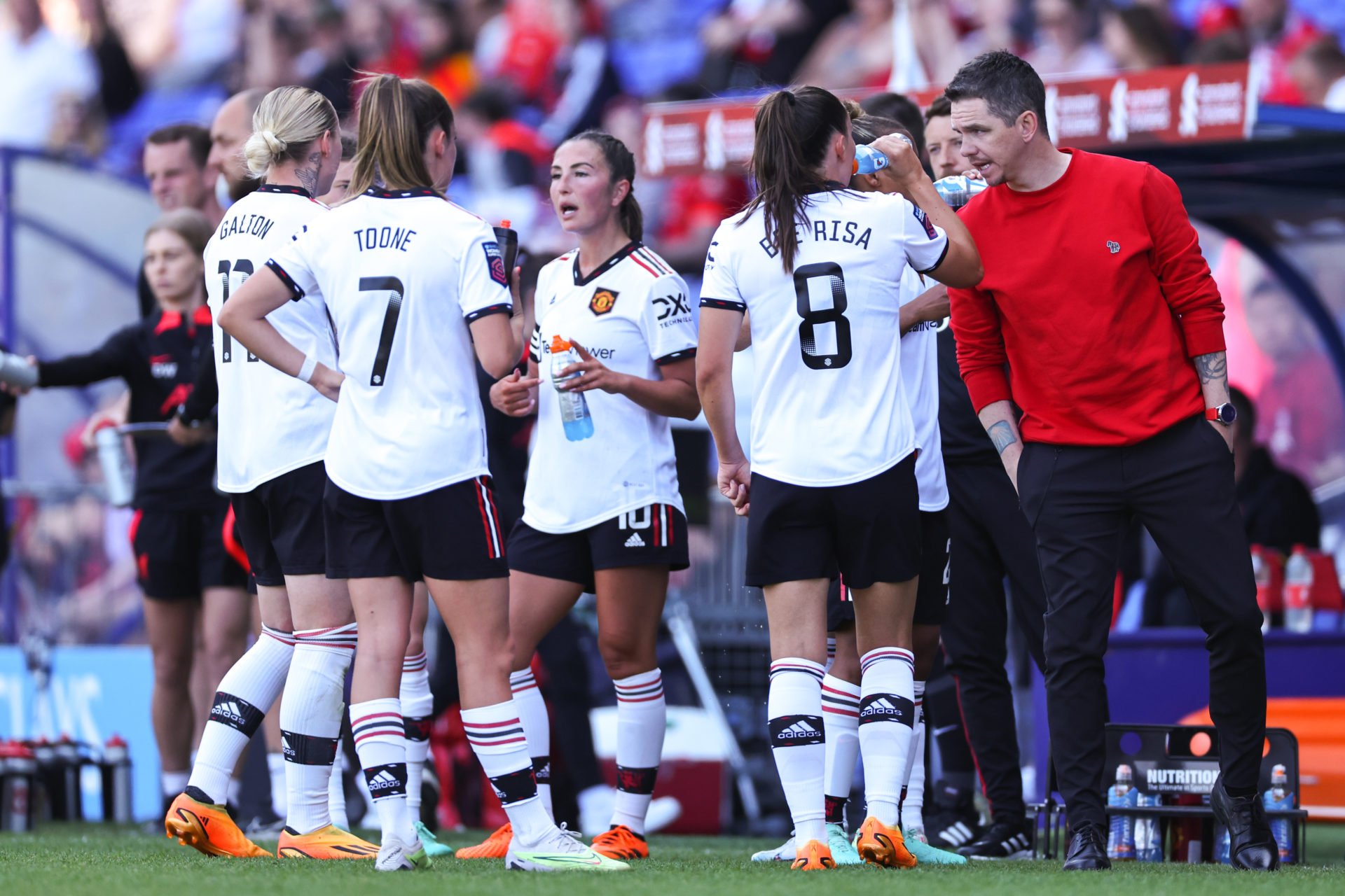 Manchester United Women sign World Cup winner Irene Guerrero on deadline  day