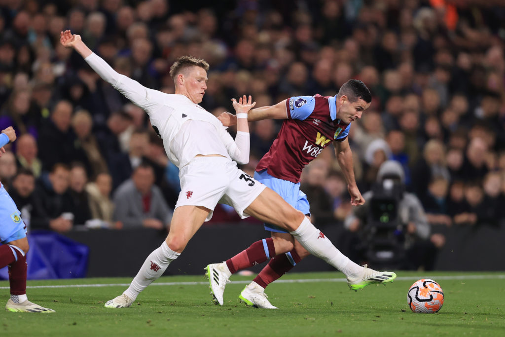 Burnley FC v Manchester United - Premier League