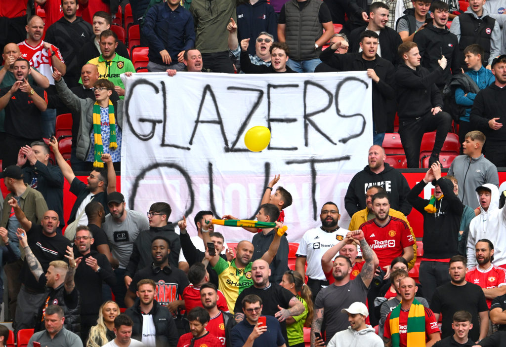 Glazers Out banner