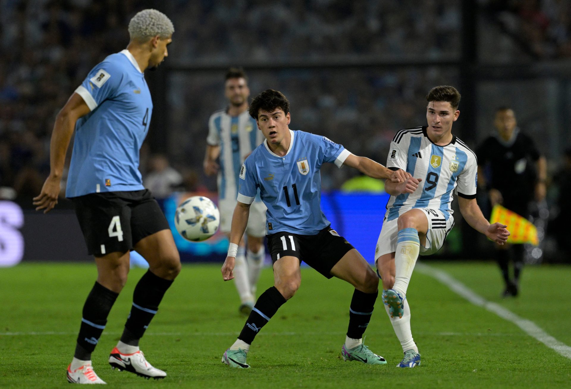 Uruguayan press rave about 9/10 Facundo Pellistri in major win v Argentina