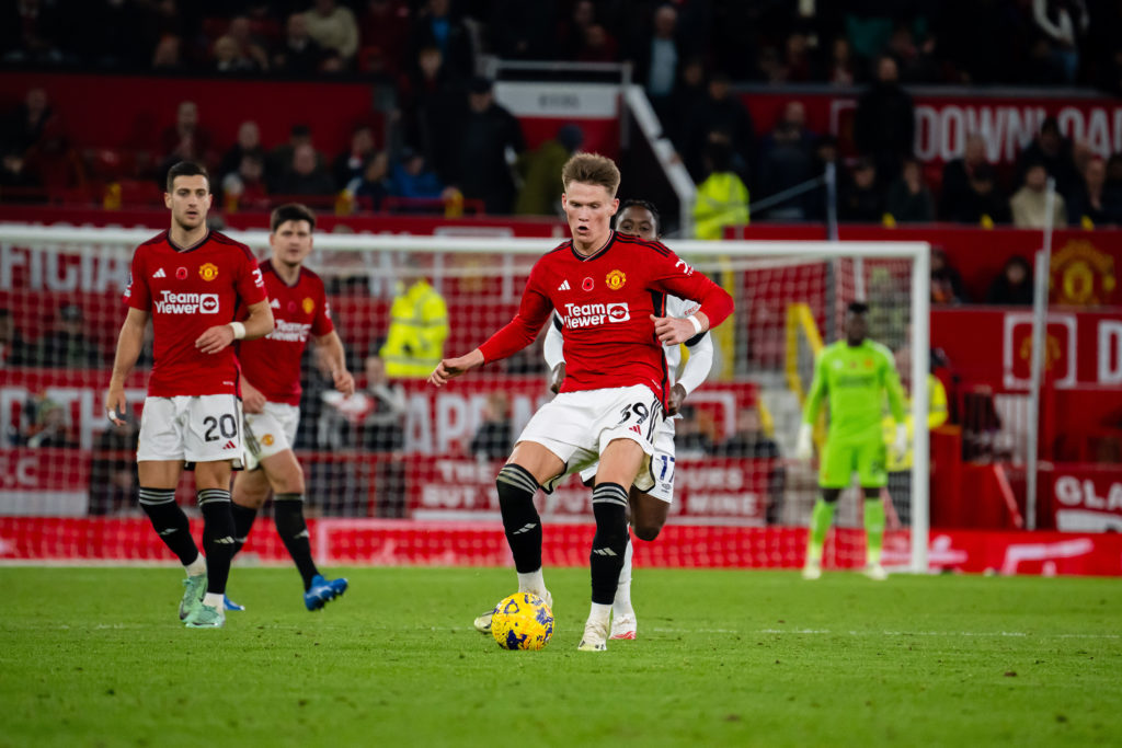 Manchester United v Luton Town - Premier League