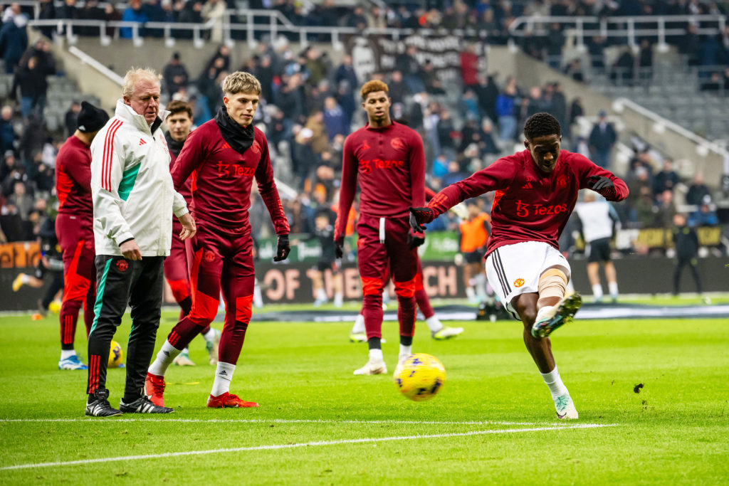 Newcastle United v Manchester United - Premier League