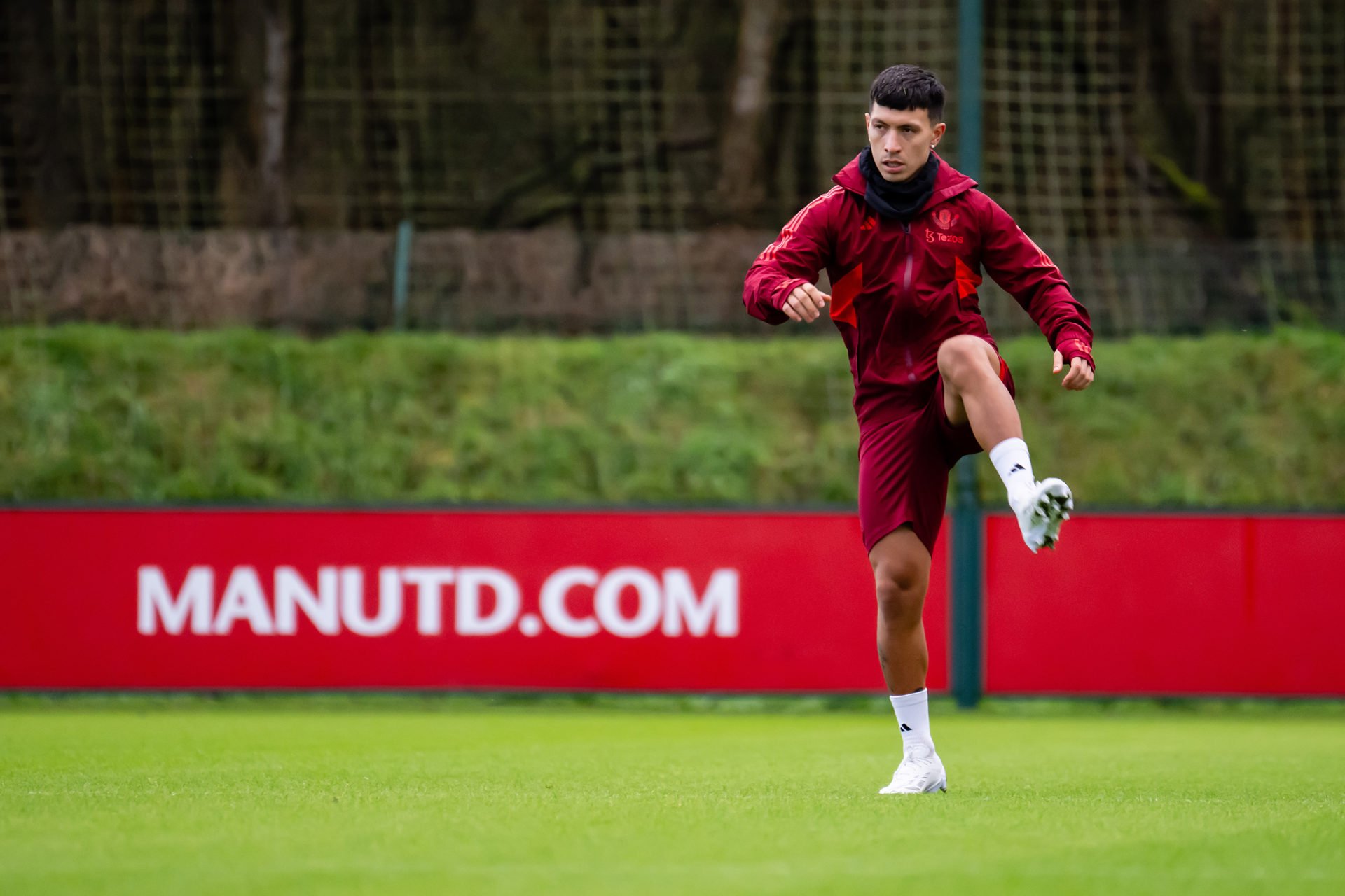 Lisandro Martinez Shares 'amazing' Injury Update Which Shows Man Utd ...