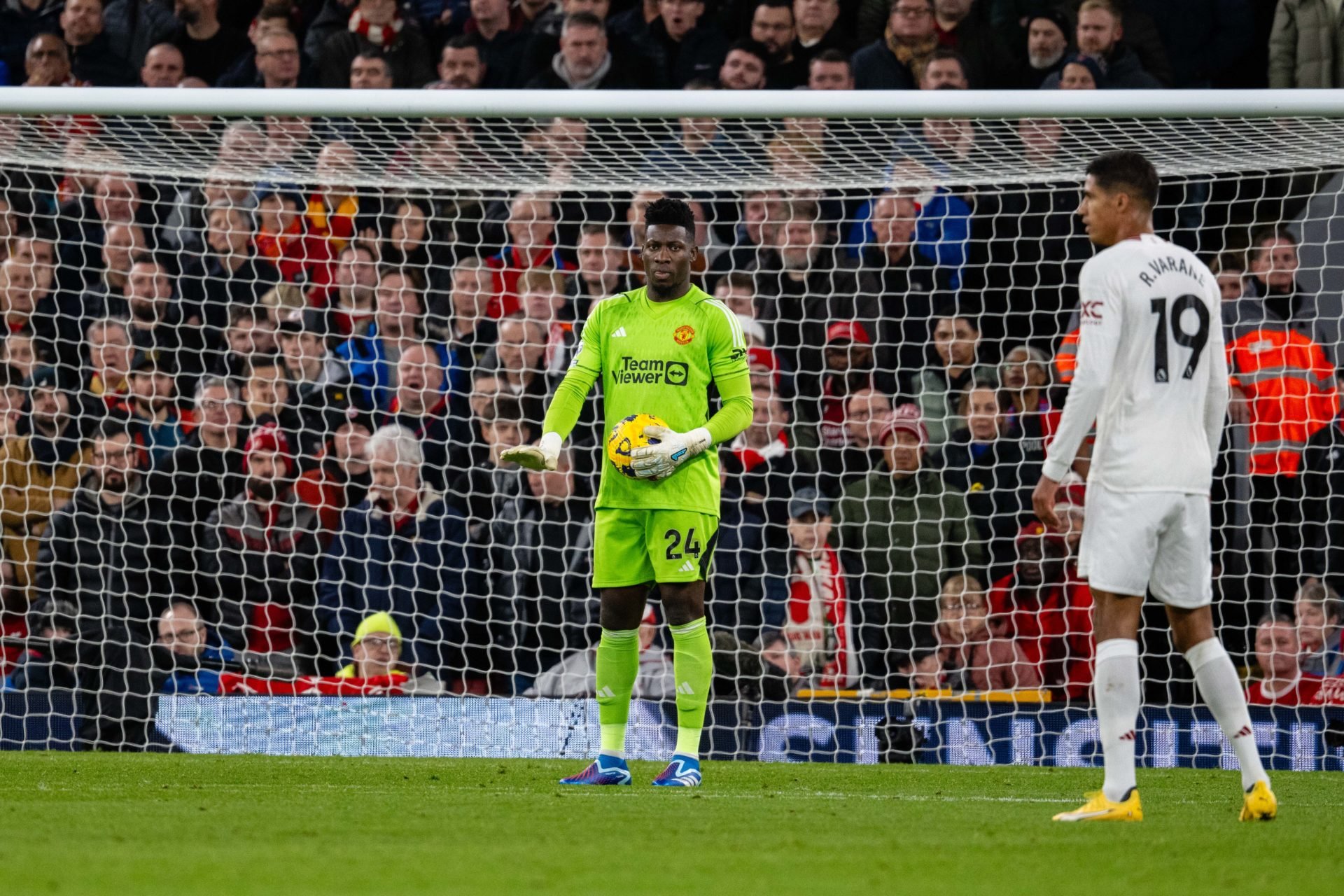 Man United fans will love Andre Onana's response to a petulant Virgil Van Dijk