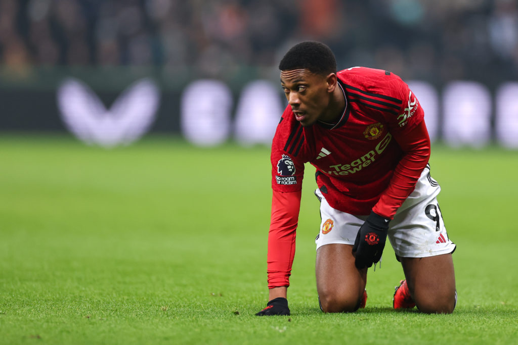 Newcastle United v Manchester United - Premier League