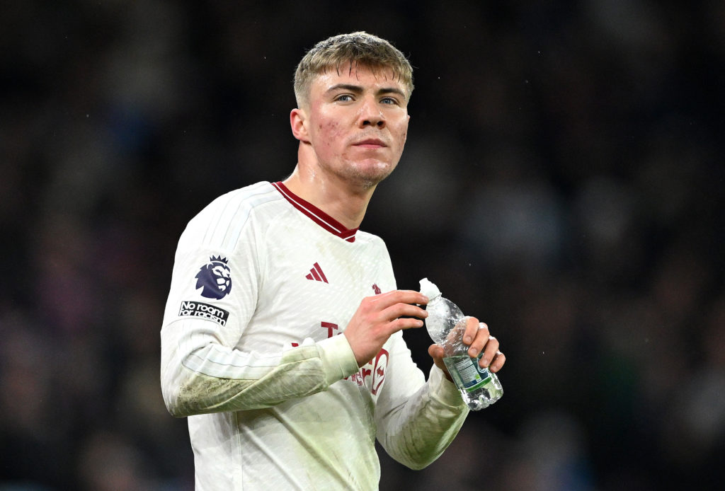 Aston Villa v Manchester United - Premier League