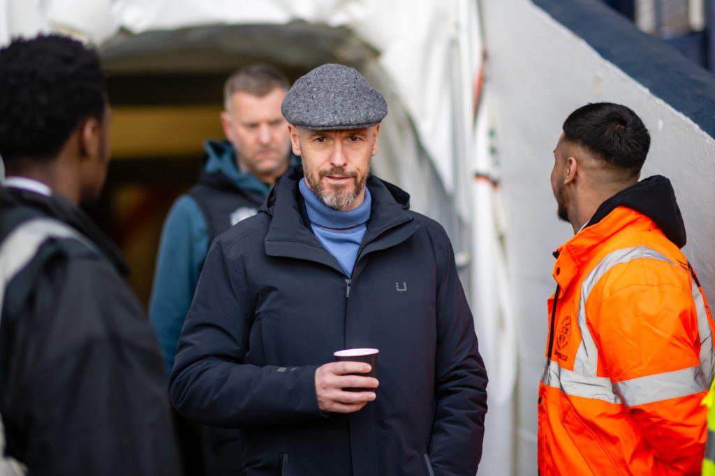Luton Town v Manchester United - Premier League