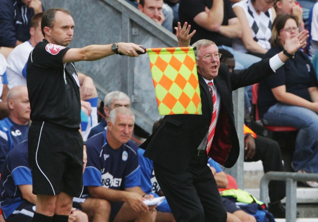 Wigan Athletic v Manchester United