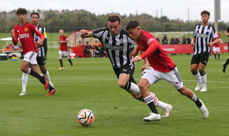 Shea Lacey of Manchester United in action during the U18 Premier League match between Manchester United U18 and Newcastle U18 at Carrington Trainin...