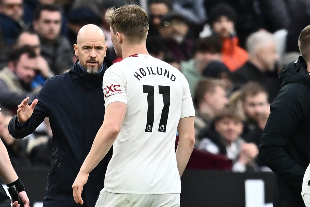 manager Erik ten Hag and Rasmus Hojlund of Manchester United during the Premier League match between West Ham United and Manchester United at Londo...