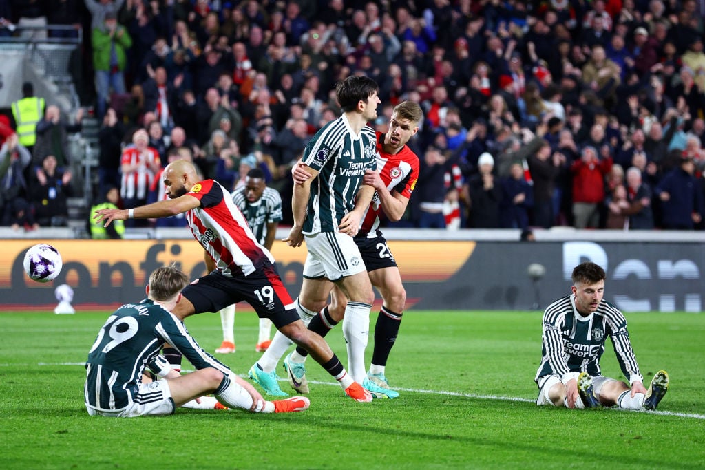 Brentford FC v Manchester United - Premier League