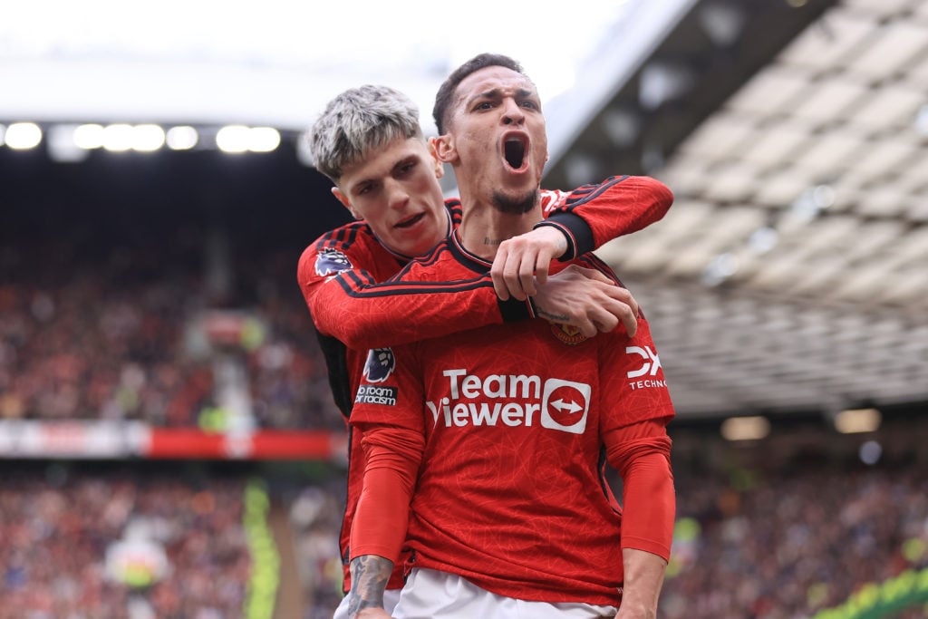 Antony of Manchester United (R) celebrates with Alejandro Garnacho of Manchester United after scoring their 1st goal during the Premier League matc...