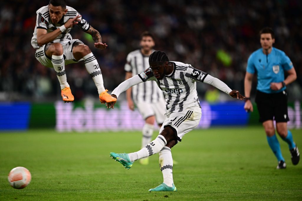 TOPSHOT-FBL-EUR-C3-JUVENTUS-SEVILLA