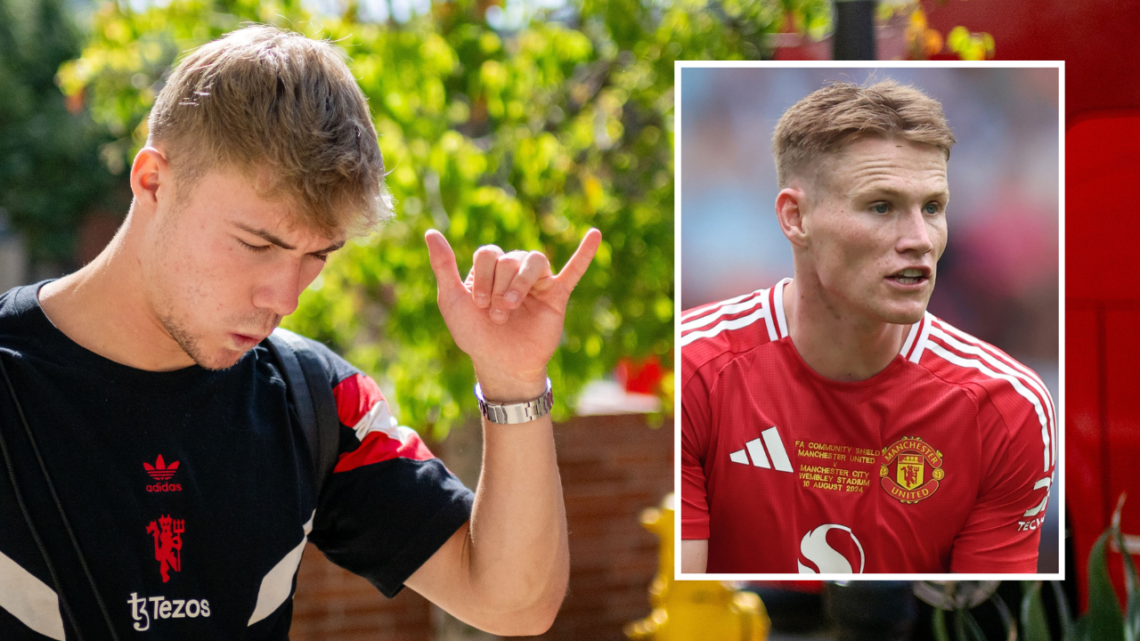 LOS ANGELES, CALIFORNIA - AUGUST 02: Rasmus Hojlund of Manchester United arrives ahead a first team training session at UCLA Campus on August 02, 2...
