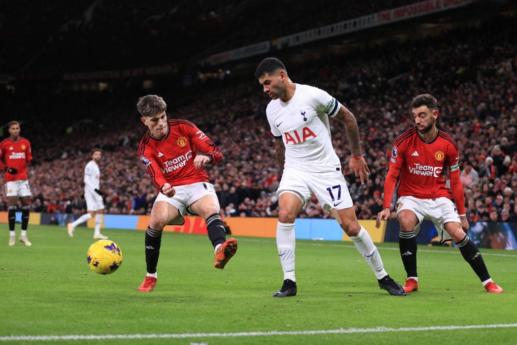 Alejandro Garnacho of Manchester United, Cristian Romero of Tottenham Hotspur and Bruno Fernandes of Manchester United during the Premier League m...