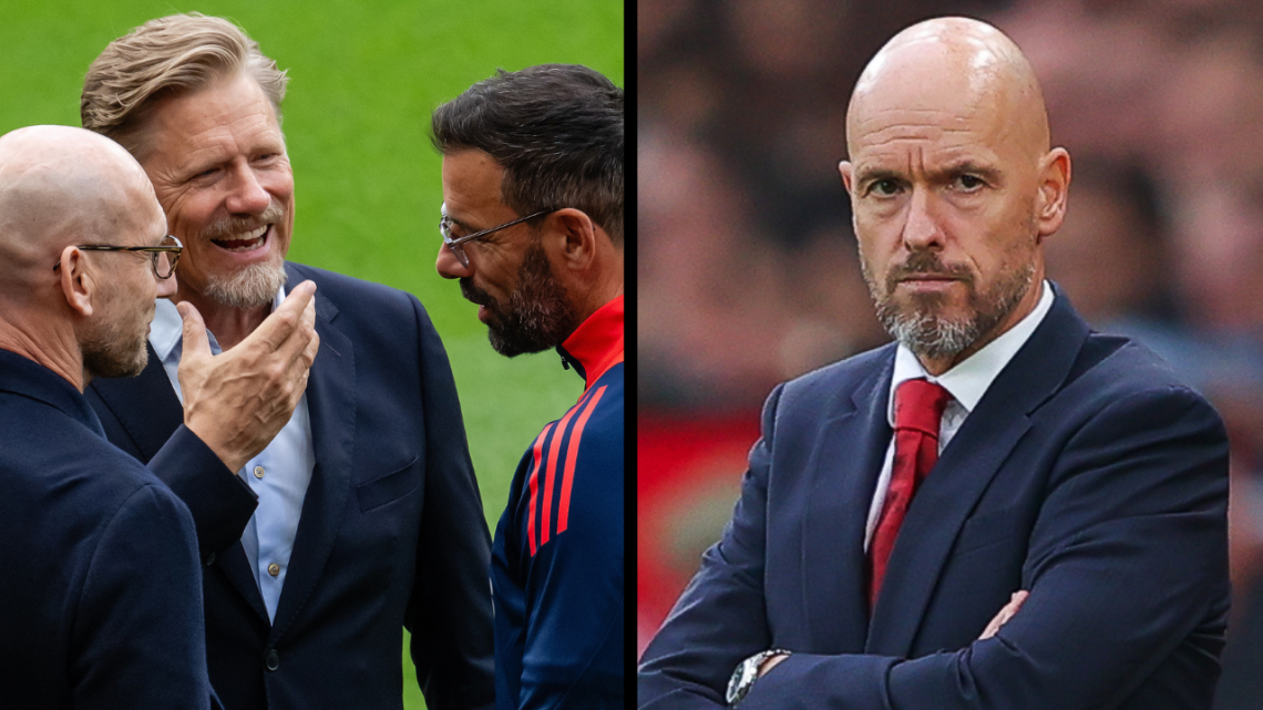 MANCHESTER, ENGLAND - SEPTEMBER 01: Jaap Stam, Peter Schmeichel and Ruud van Nistelrooy of Manchester United interact during the Premier League mat...