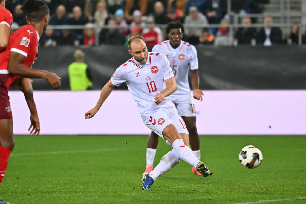 FBL-EUR-NATIONS-SUI-DEN