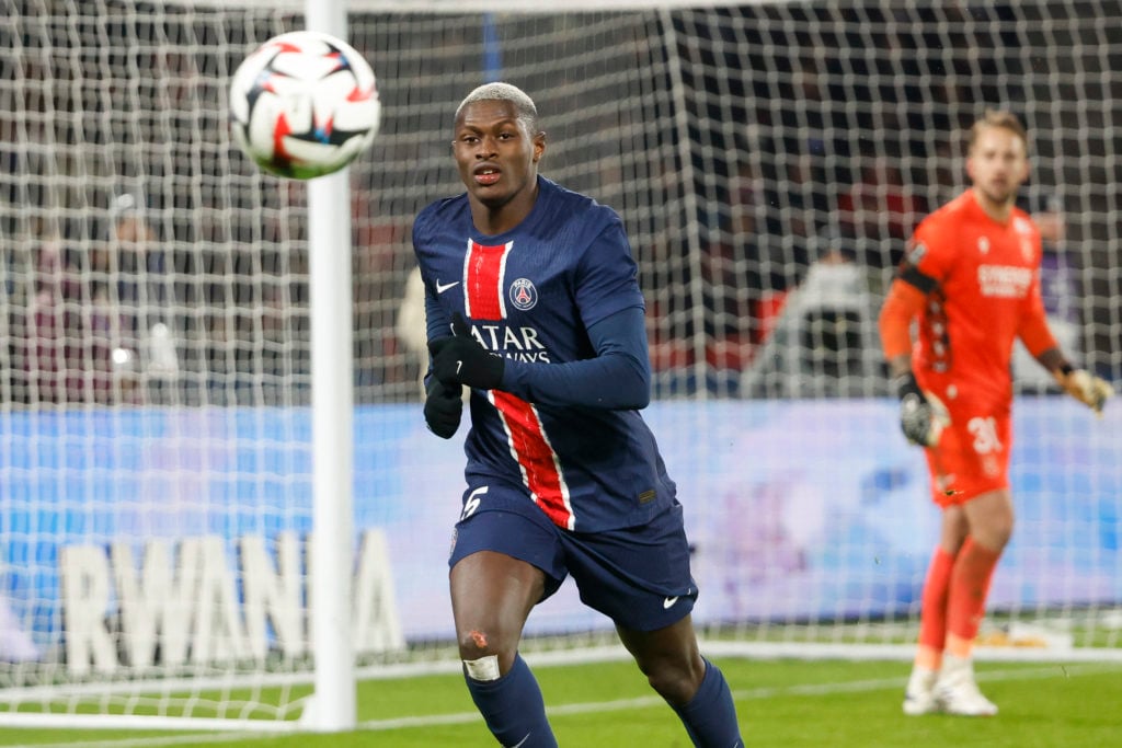 Nuno Mendes du PSG lors du match de football de Ligue 1 entre le Paris Saint-Germain (PSG) et le FC Nantes (FCN) au stade du Parc des Princes en novembre...
