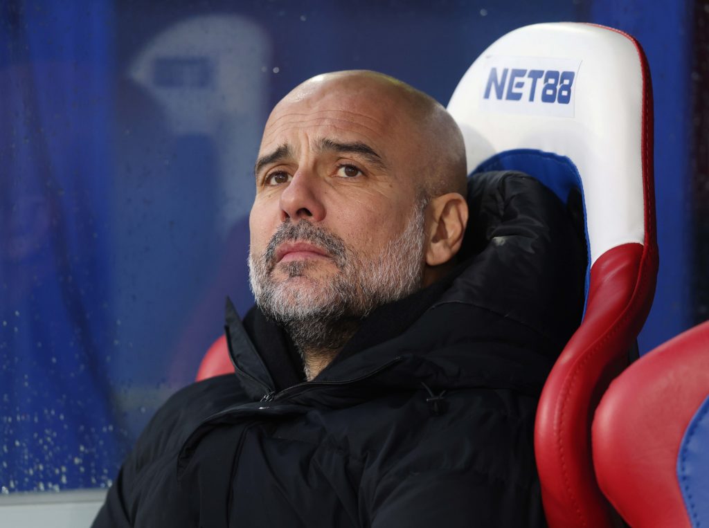 Josep Guardiola, manager de Manchester City, réagit lors du match de Premier League entre Crystal Palace FC et Manchester City FC à Selhurst Park...