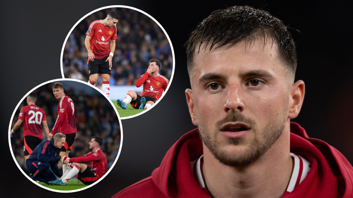 MANCHESTER, ENGLAND - DECEMBER 15: Mason Mount of Manchester United lines up before the Premier League match between Manchester City FC and Manches...