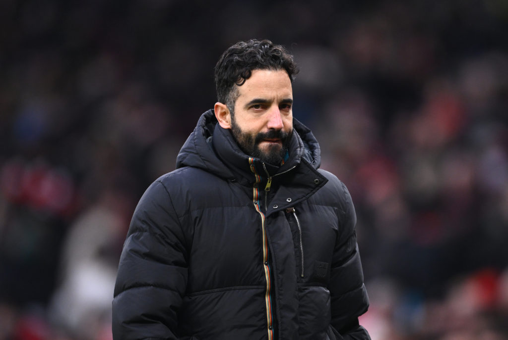 Ruben Amorim, manager de Manchester United, assiste au match de Premier League entre le Manchester United FC et le Brighton & Hove Albion FC...