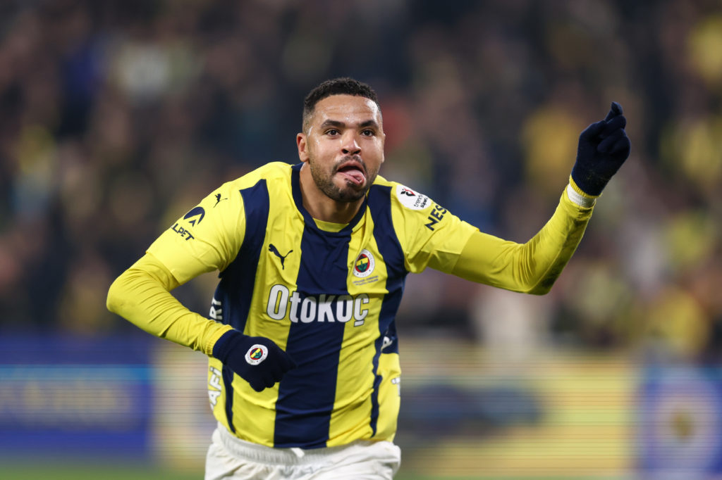 Fenerbahce v Kasimpasa - Turkish Super League