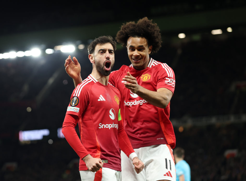 Bruno Fernandes and Joshua Zirkzee celebrate Manchester United goal.