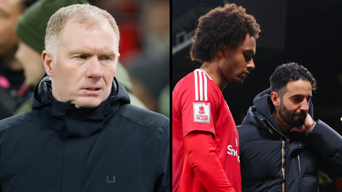 MANCHESTER, ENGLAND - JANUARY 16: Paul Scholes, TNT presenter and former Manchester United player pitchside before the Premier League match between...
